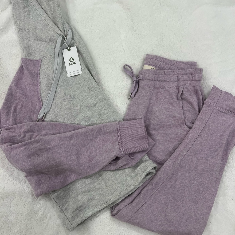 sweatshirt & sweatpants set
